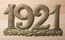 Ancienne Insigne 1921 – commémoration anciens combattants – feuilles de chêne
