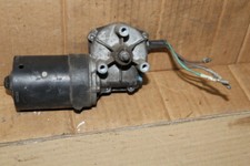 MOTEUR ESSUIE GLACE PEUGEOT 304 