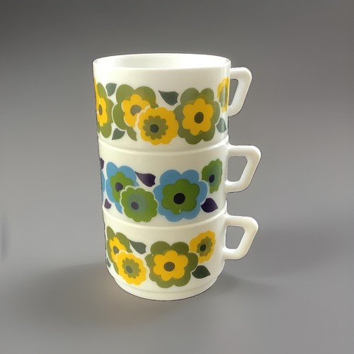 1970 tasse arcopal - 3,