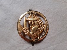 Insigne métallique de béret parachutistes coloniaux RPIMA Armée Française