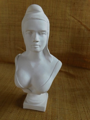 Buste platre marianne - buste, 29cm