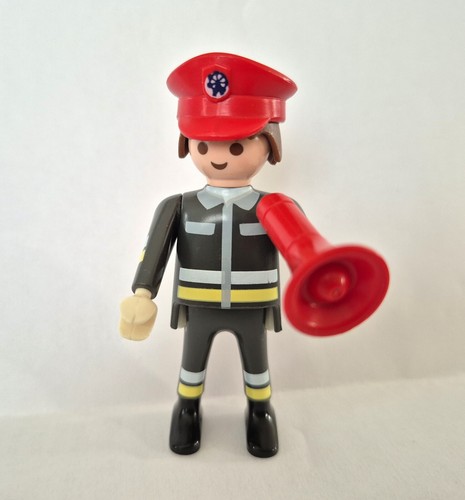 Personnage pompier casque - personnage,