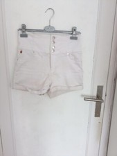 Short blanc taille haute