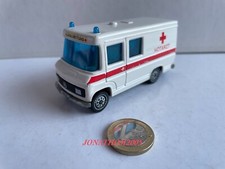 OCCASION SIKU 1911 - MERCEDES BENZ L 406 D AMBULANCE -  NOTARZT au 1/55°