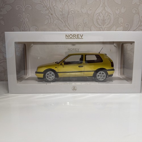 Norev golf mk3 gti - 1:18,