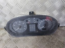 Bloc Compteur - RENAULT SCENIC I (1) 1.4L ESS 95CV 128,869KMS Réf : 8200071811