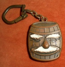 Porte-clés key ring Vieux TONNEAU Caves Ste Marguerite Figure de vieillard N° 2