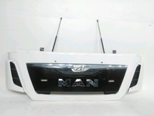 CALANDRE MAN TGX 26.560  / NE 2347