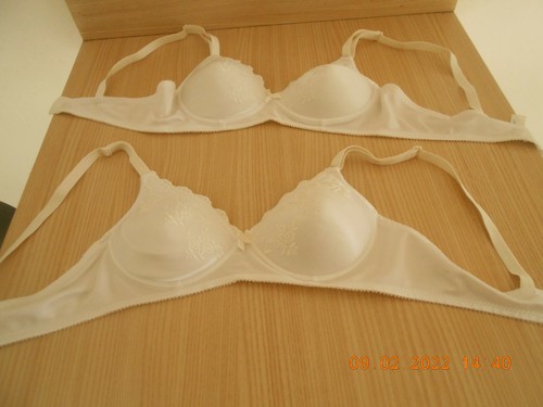 Soutien gorge identiques - soutien, gorge,