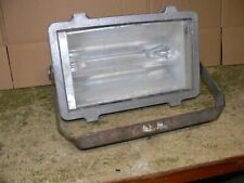 ANCIEN LAMPE PROJECTEUR INDUSTRIELLE EN ALU