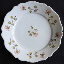 Assiette / Faïence type La Rochelle 18-19ème (décor floral, 22 cm)