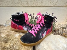 Très jolie paire de chaussures montantes Désigual fourrées 34