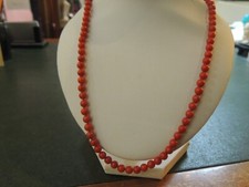 Collier en corail rouge fermoir or