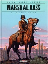 EO Marshal Bass 1 Black &