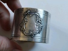 ROND DE SERVIETTE ANCIEN