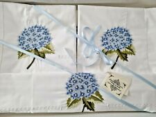 Spectaculaire drap brodé