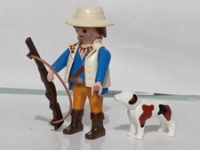 PLAYMOBIL FIGURINES CHASSEUR