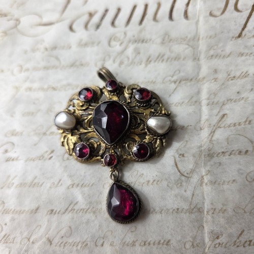 Pendentif austro hongrois avec - hongrois,