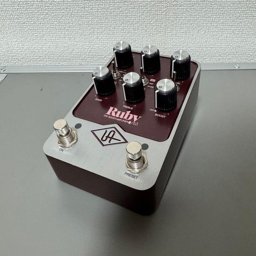 Unversal audio uafx - ruby, ac-30