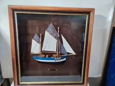 CADRE VITRINE BATEAU DEMI COQUE  THONNIER  45X42 CM AQUAVENTURE NEUF BOITE E