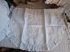 5 taies d'oreillers demi lune brodées et autres