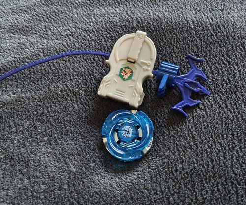 Toupie beyblade métal masters - toupie,