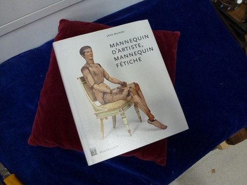 Mannequin artiste - d'artiste,