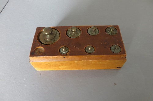 Boîte poids laiton - boîte,