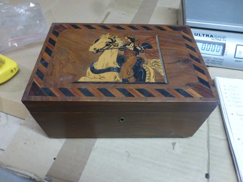 Boîte bois ancienne - boîte, en