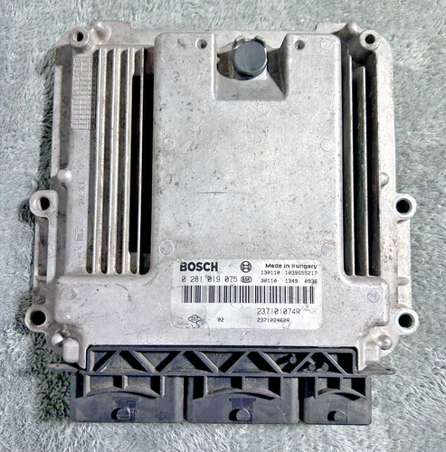 Calculateur moteur renault - calculateur,
