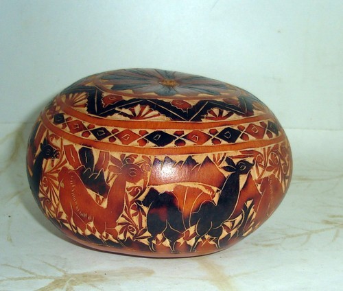 Calebasse sculptée pérou - sculptée,