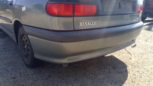 Pare choc arriere renault - choc,