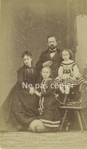 Une famille vers 1870 - cdv, par