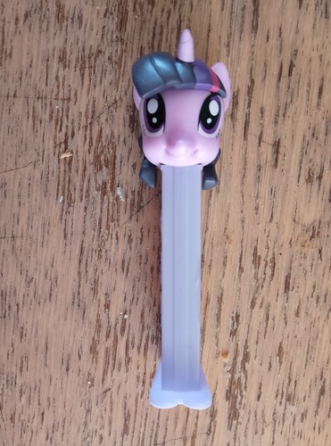 Pez distributeur bonbons - distributeur,