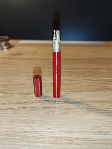 Rare briquet gaz vintage - à,