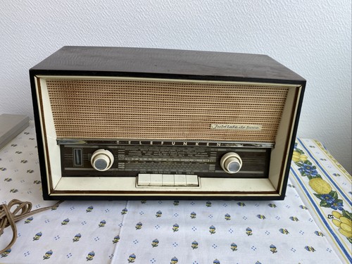 Ancien poste radio lampes - ancien,