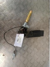 Attache ceinture avant gauche RENAULT KANGOO 1 PHASE 1 8200681032