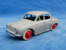 RARE TOP ! CIJ 1:43 RENAULT