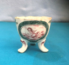 ancien coquetier tripode signé Faïence Décor LOUIS XVI angelot Putti Collection