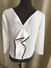 Très Belle Blouse Blanche