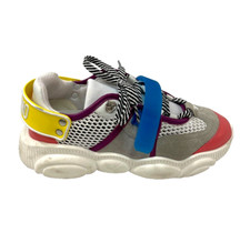 Baskets de roller multicolores