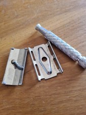 Ancien rasoir mécanique