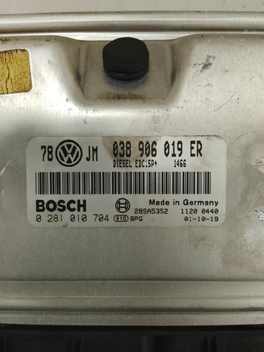 0281010704 boîtier moteur uce