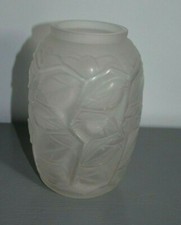 Vase en Verre Moulé Pressé Opaque Signé Art Déco FRANCE