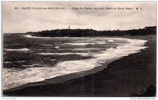 17 SAINT PALAIS - plage du plantin au fond phare de terre negre.