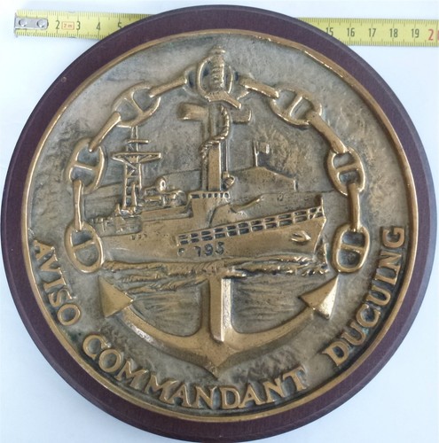 Commandant ducuing aviso - commandant,