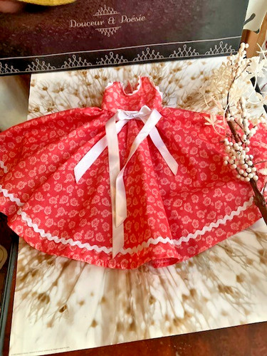 Robe neuve superbe pour - superbe, poupee