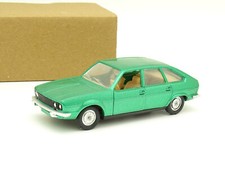 Solido SB 1/43 - Renault 30 TS Verte