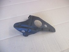 Support renfort de garde boue