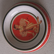Cendrier Vintage Lucky Strike - Objet de Collection Pin Up 
